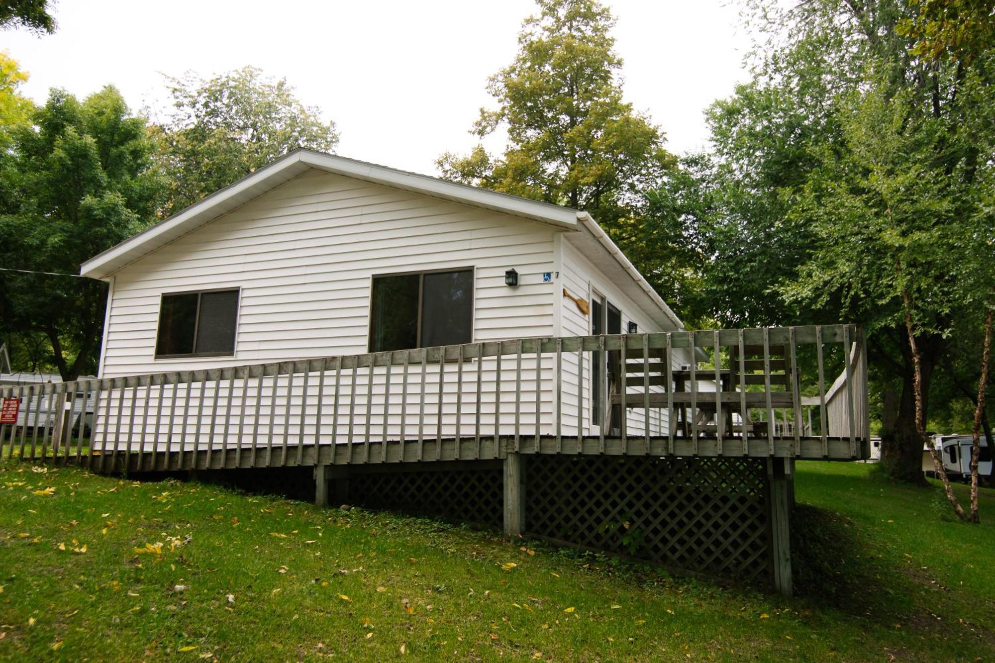 Riverside Resort Richmond Exterior photo