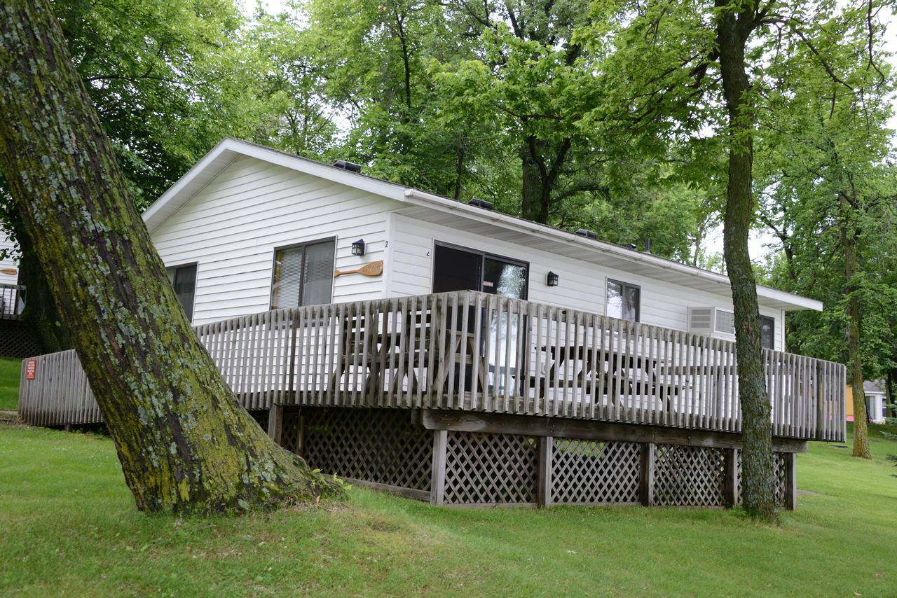 Riverside Resort Richmond Exterior photo