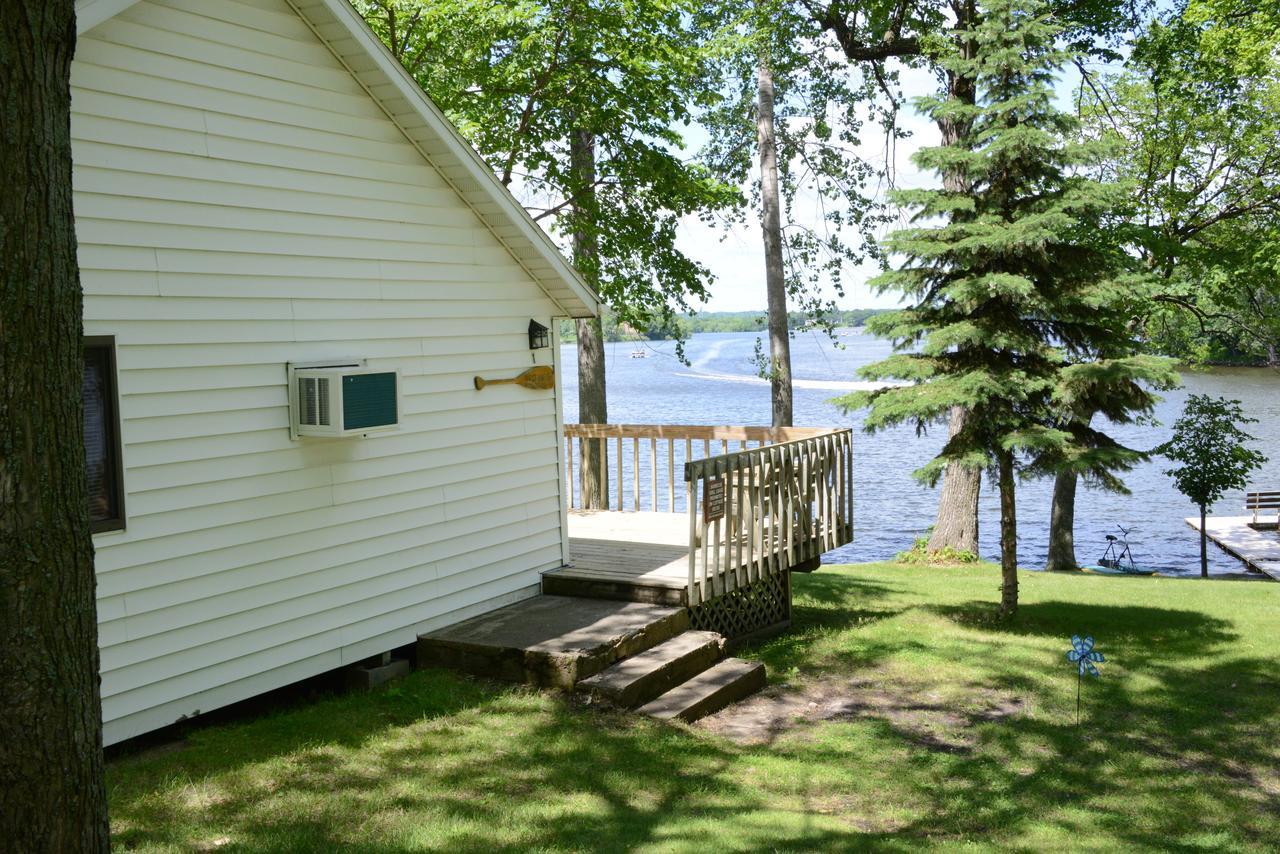 Riverside Resort Richmond Exterior photo